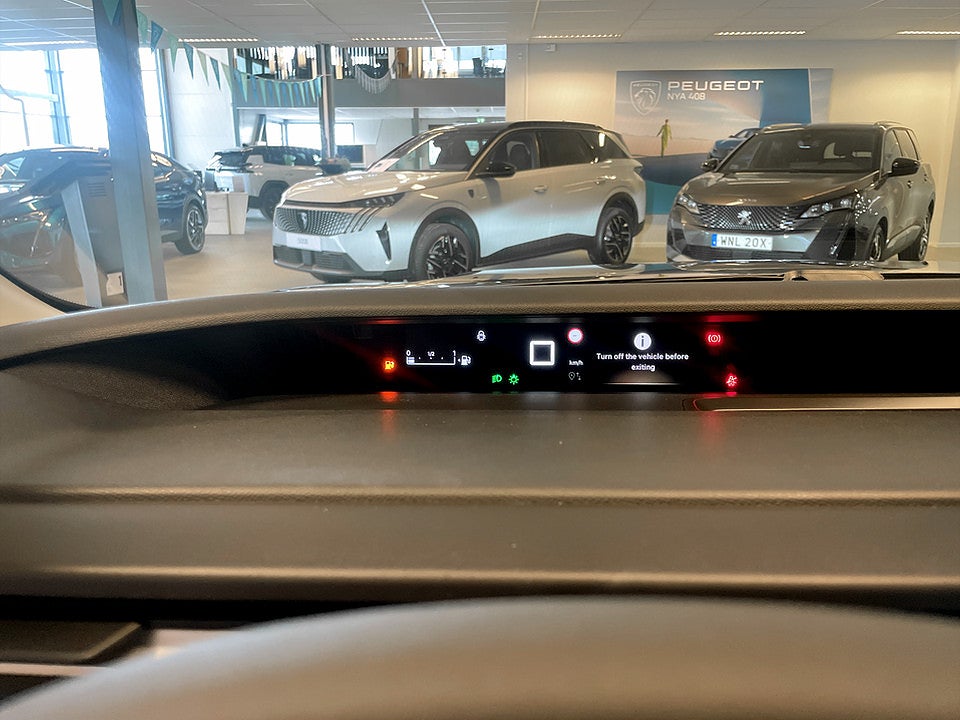 Bild på Citroën C3 Aircross Plus PureTech 100hk - OMGÅENDE LEVERANS!