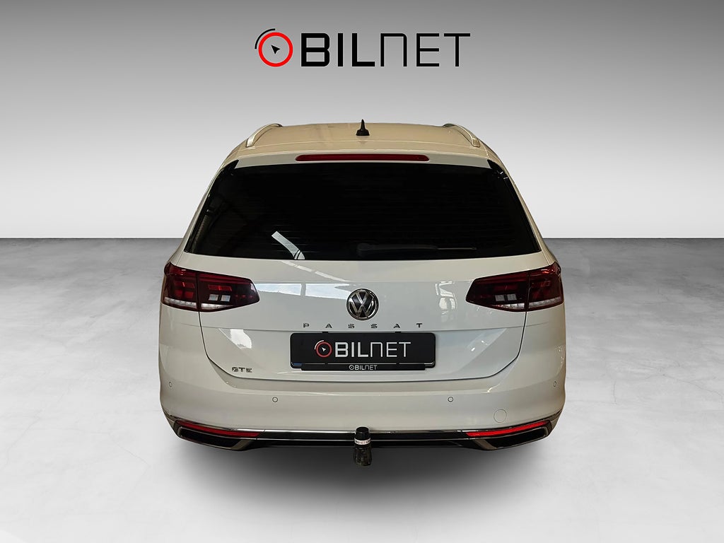 Volkswagen Passat Sportscombi GTE 1.4 TSI Plug-In LED Värmare Kamera Drag