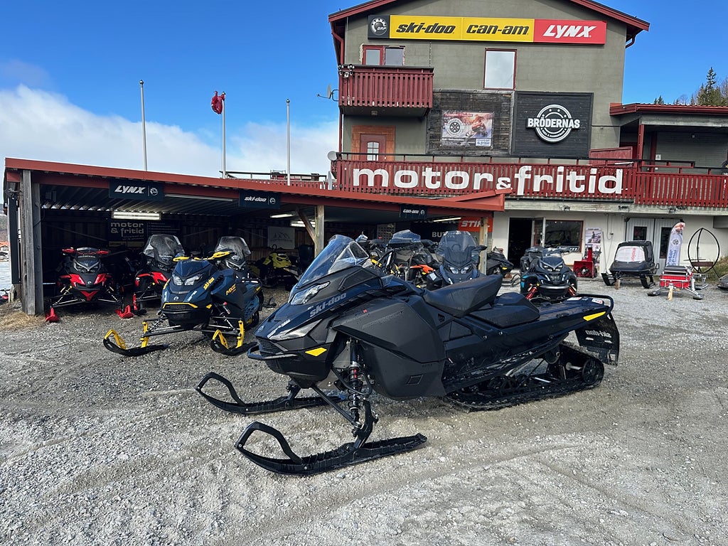 Ski-Doo Backcountry Adrenaline 600R E-Tec -26 