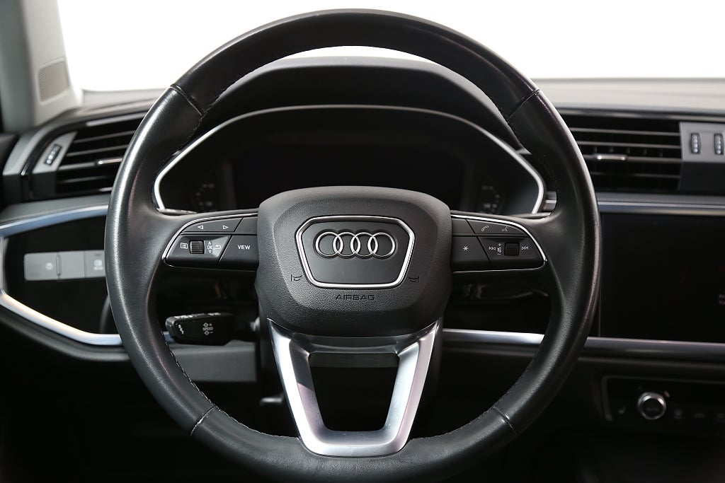 Audi Q3 45 TFSI e S Tronic Proline 245hk Dragkrok 2024