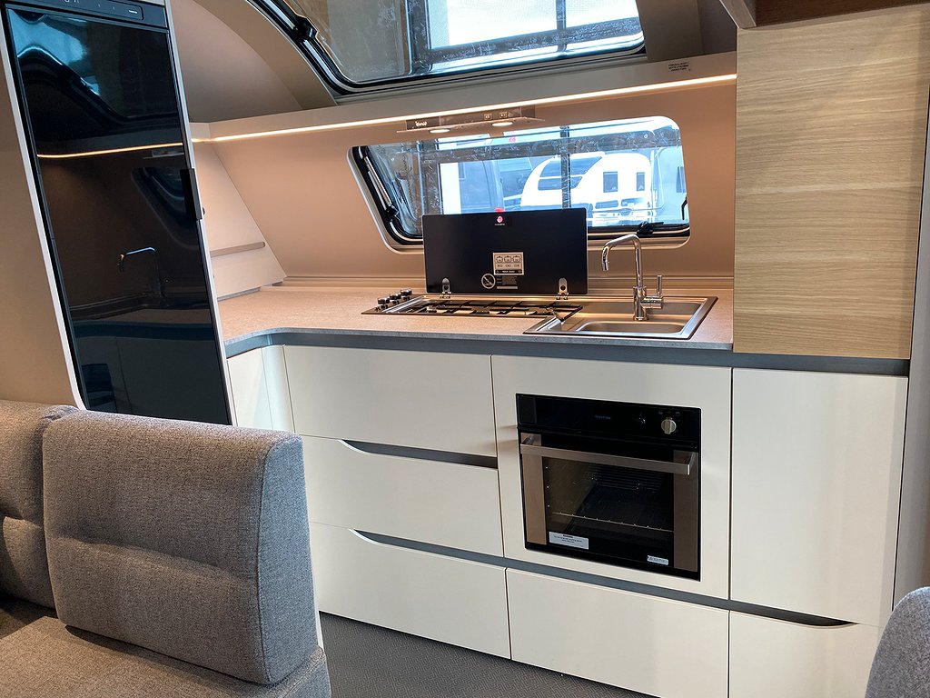 Adria Adora 613 HT  ALDE / 2390 kr/mån. / Vi tar inbyten - Adria