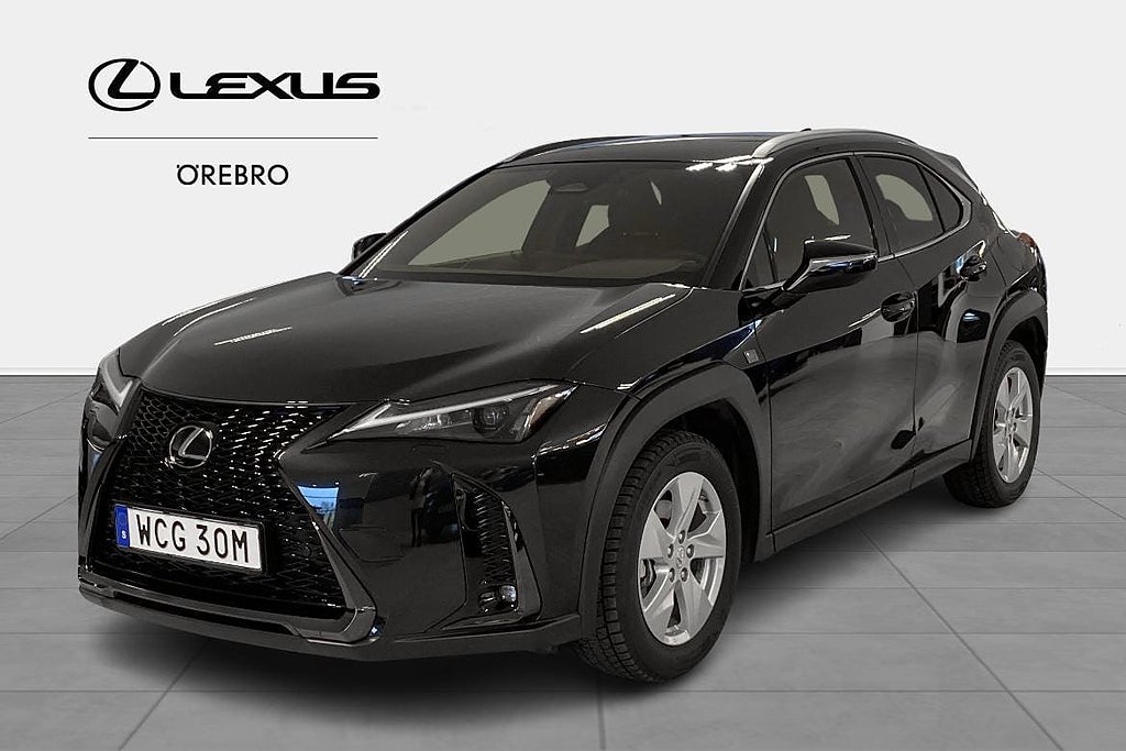 Lexus UX 300h F Sport Design FWD V-Hjul