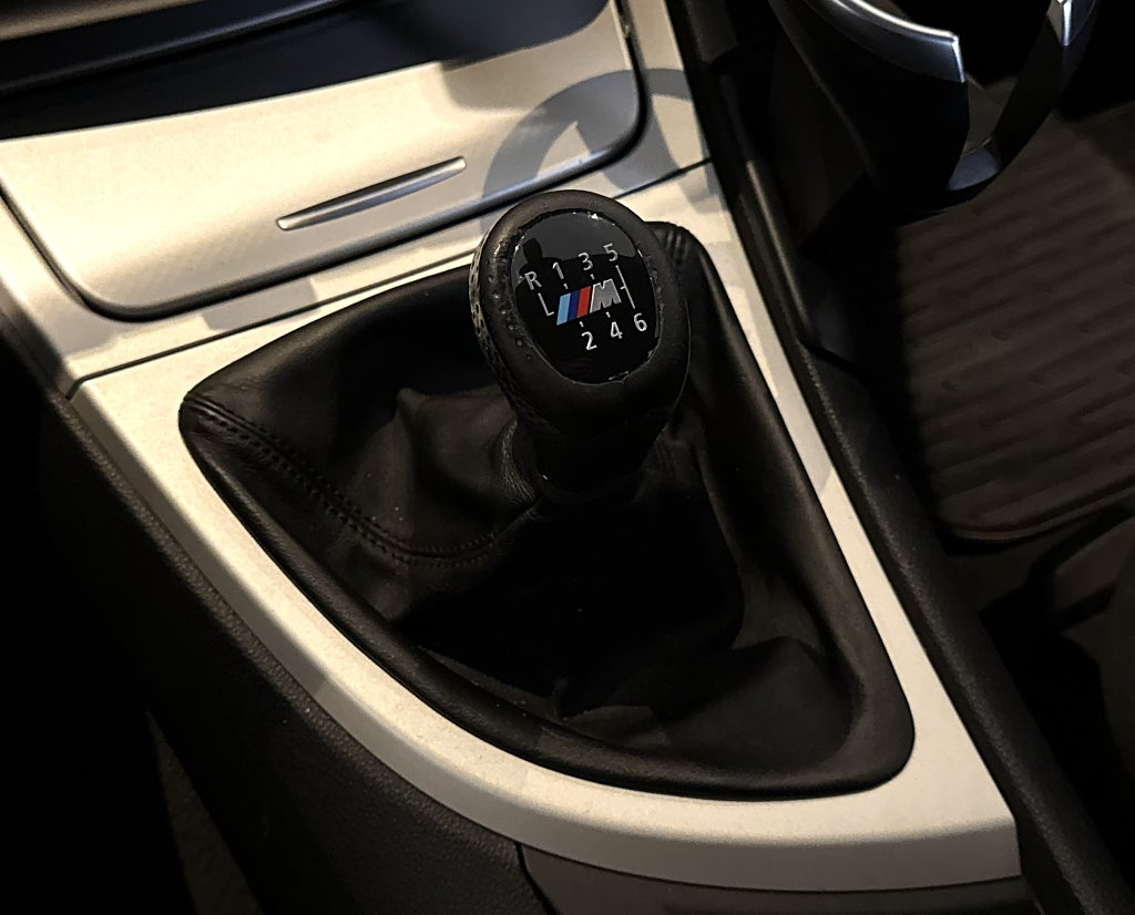 BMW 116 5-DÖRRARS COMFORT NYSERVAD FULLSERVAD P-SENSORER