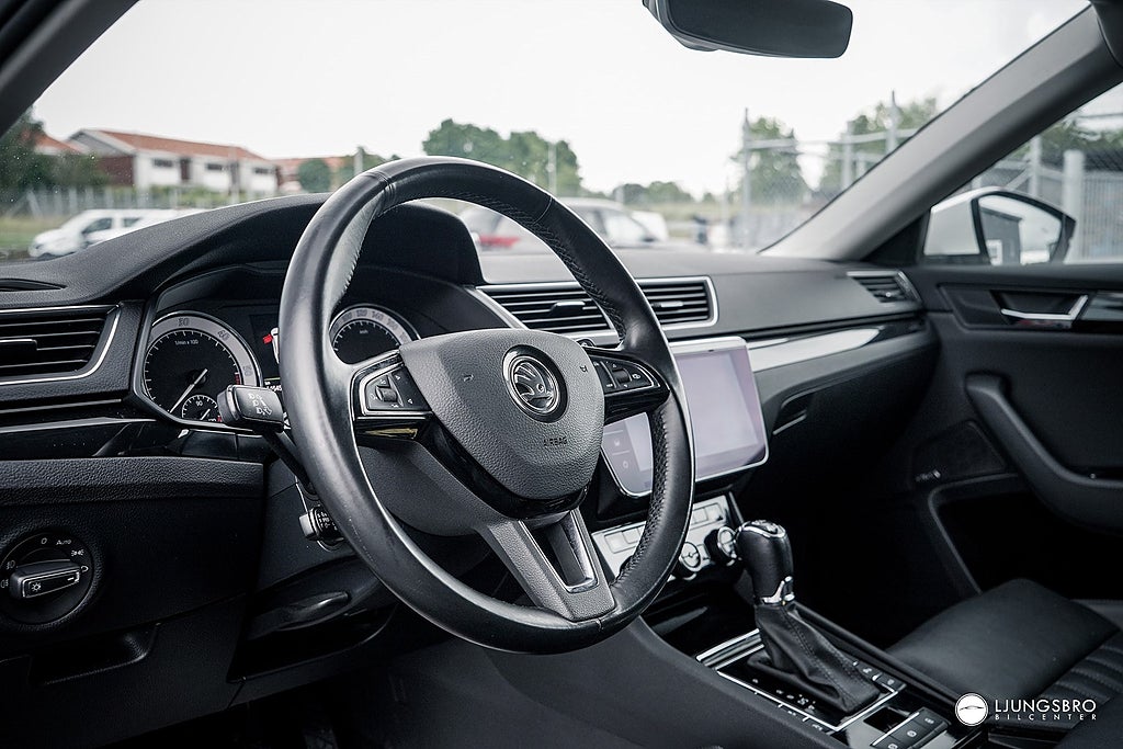 Skoda Superb Skoda Superb 2.0 TDI 4x4 L&K 190hk / Drag / Canton / D-Värmare