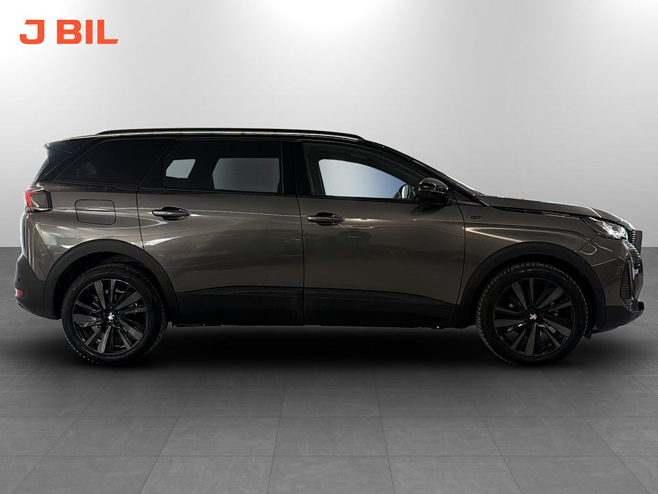 Bild på Peugeot 5008 GT Black Pack 1.2 PT 130hk Aut 7-SITS B-KAMERA CARPLAY