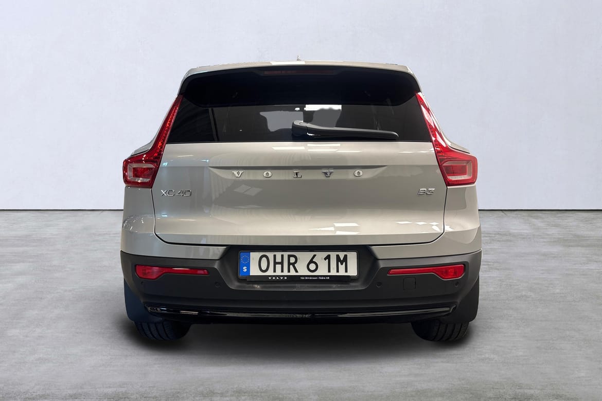 Volvo XC40 B3 FWD Bensin Plus Dark 2025, bild 5/56
