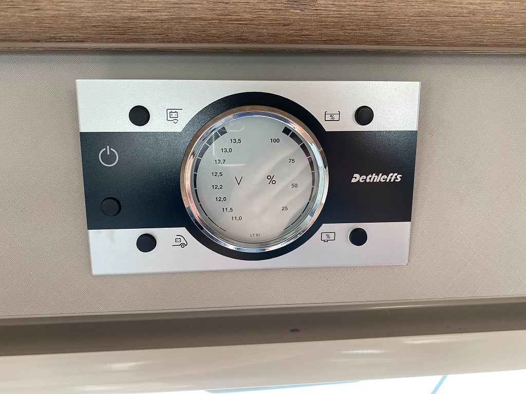 Dethleffs Trend 7057 / B-körkort / Taksäng / Långbädd / Garage / 4495kr/må - Dethleffs