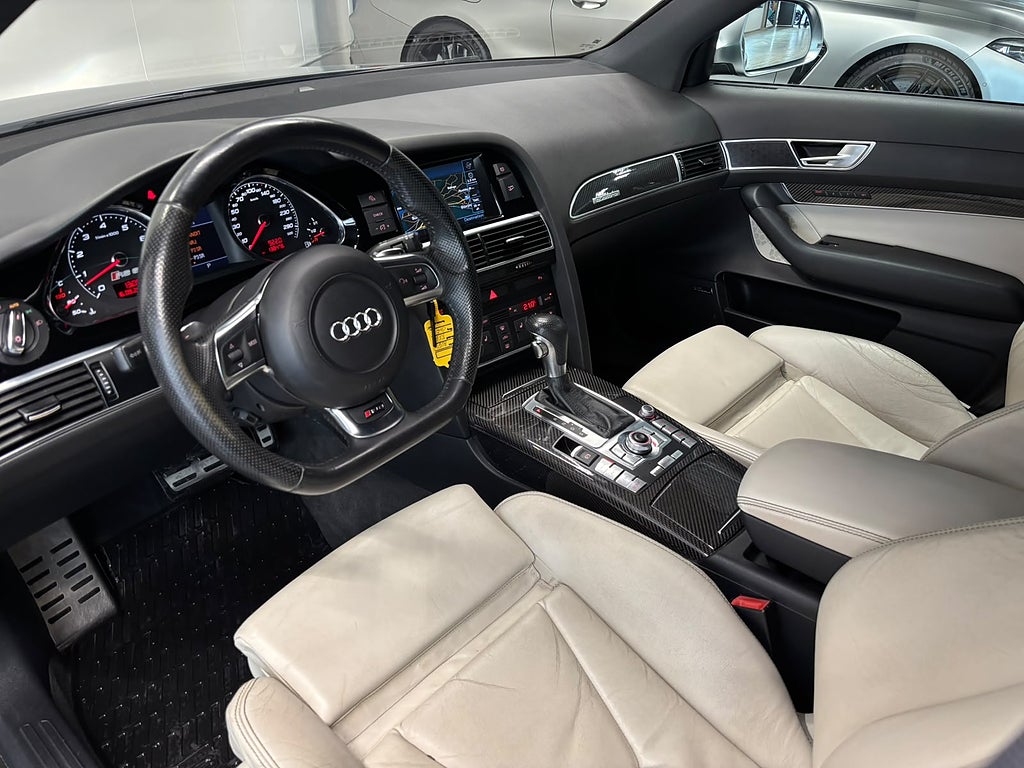 AUDI RS6 AVANT 5.0 V10 BITURBO QUATTRO 579ch - SONORISATION BOSE - FREINS CARBONE - CLIMATISATION - CAMÉRA DE RECUL