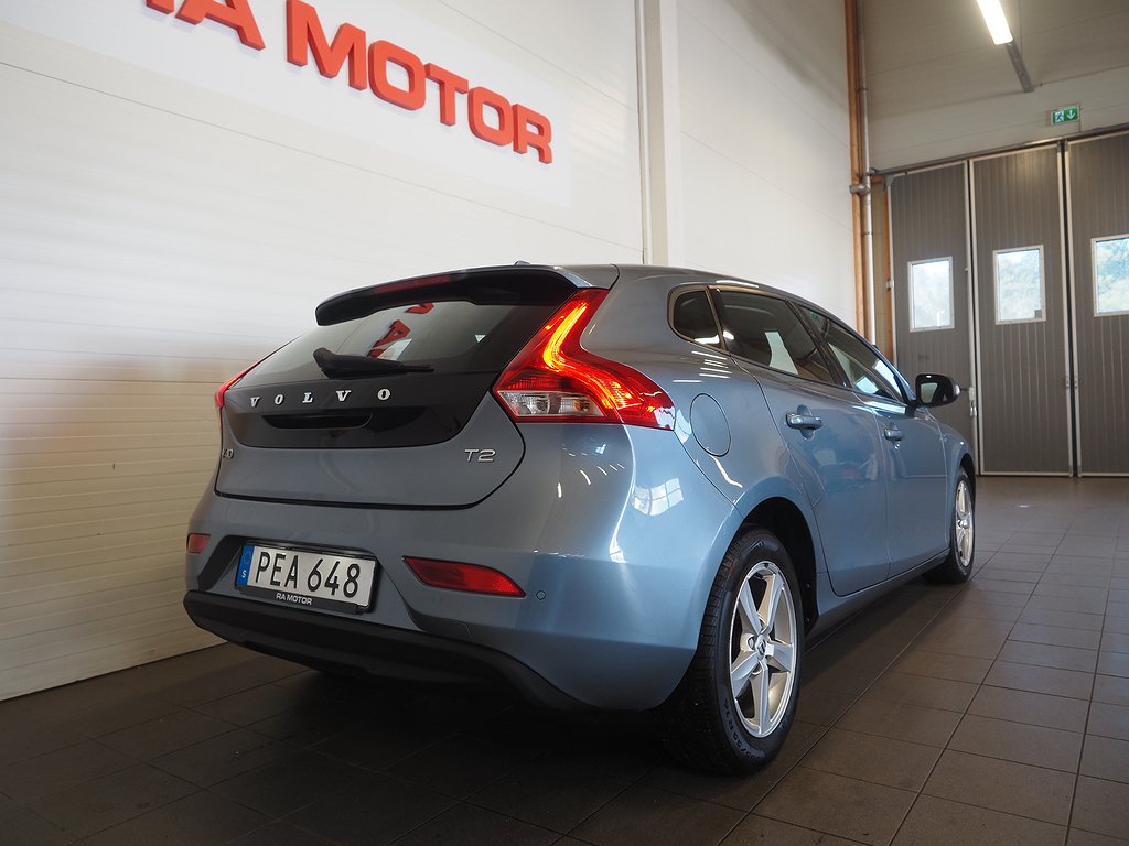 Volvo V40 T2 122hk Kinetic Business Klimatpkt B-Värm Farthål 2017