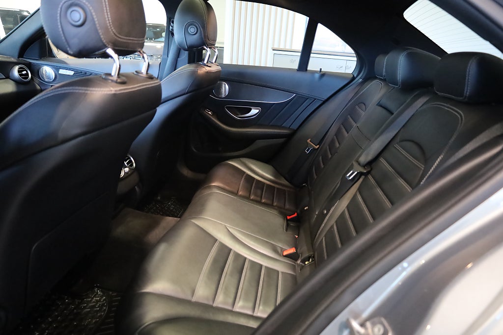 Mercedes-Benz C 220 d 4MATIC 7G-Tronic AMG Line Navi Kamera Burmester 2016