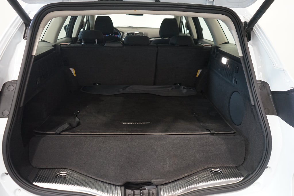 Ford Mondeo Kombi Hybrid E-CVT Titanium Carplay Drag 188hk