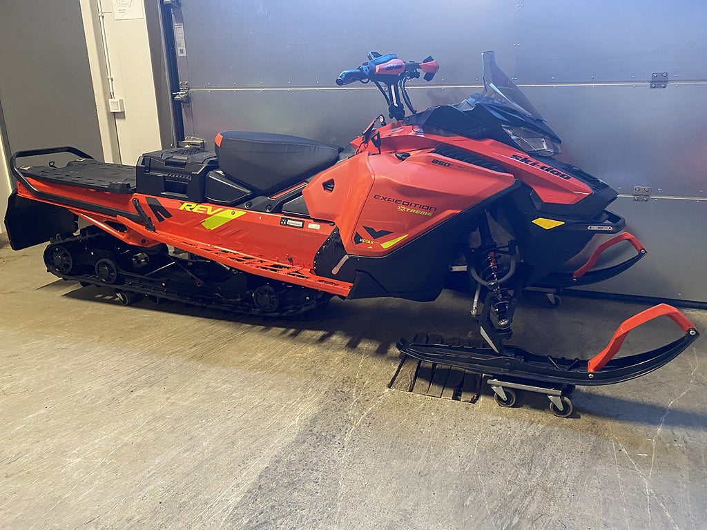 Ski-Doo Expedition XTREME 850 E-TEC