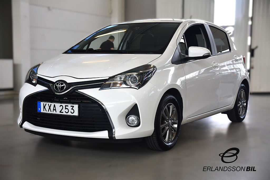 Toyota Yaris 5-dörrar 1.33 Dual VVT-i Active Edition Feel BACKKAMERA