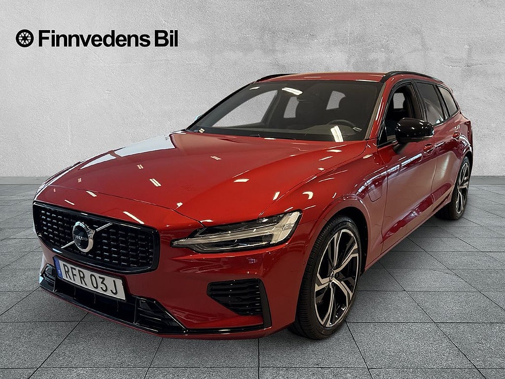 Volvo V60 T6 Plus Dark *Drag/360kamera/Hk ljud*