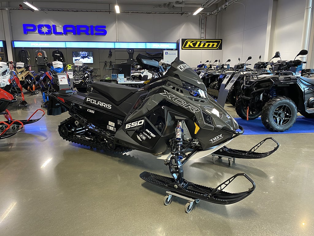Polaris 650 INDY XCR 136 MOMS