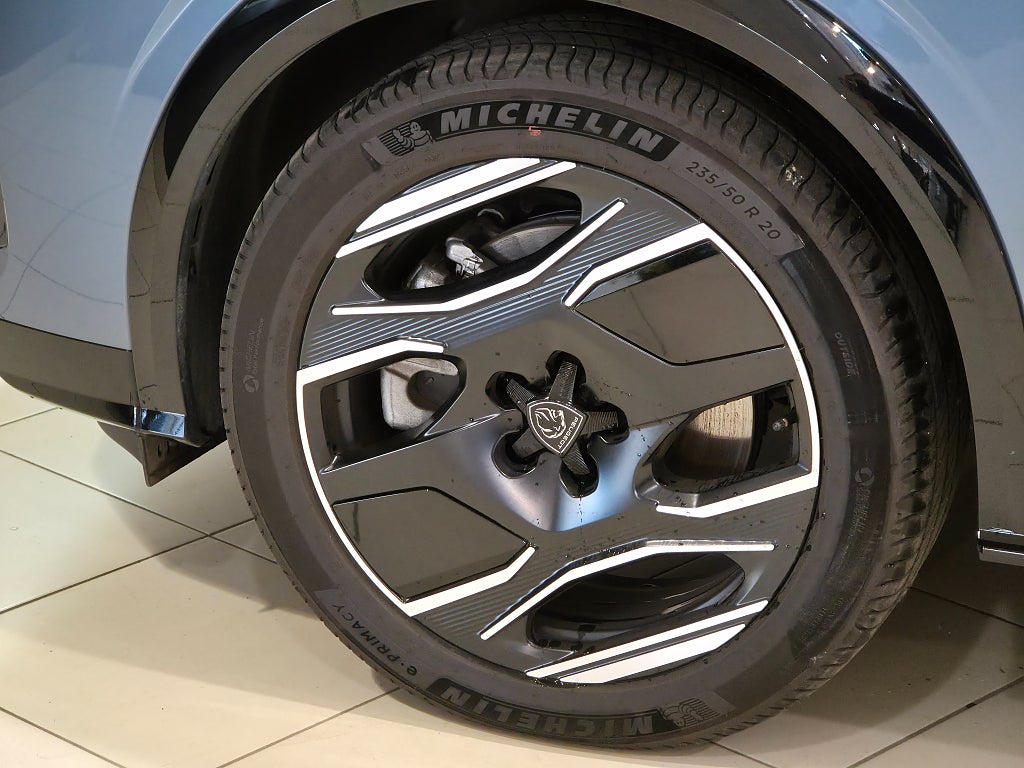 Bild på Peugeot E-5008 GT 214hk Aut - 7-SITS,B-KAMERA,DRAG