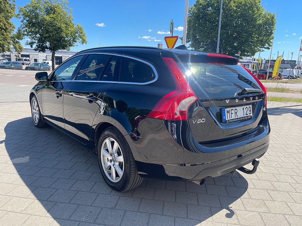 Volvo V60 DRIVe Momentum Dragkrok