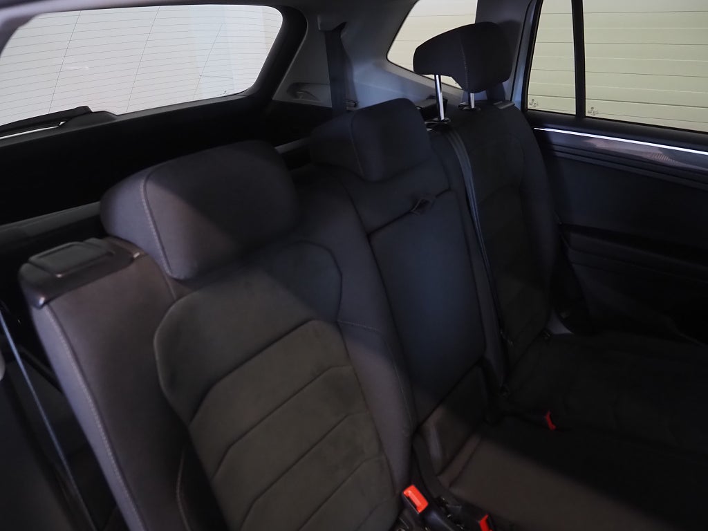 Volkswagen Tiguan Allspace 7-sits 2.0 TDI 4Motion GT R-Line Cockpit Drag 2019