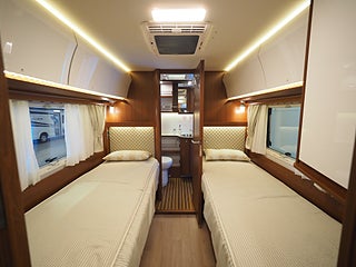 Husbil-integrerad Rapido S 11 i 165 Distinction 18 av 27