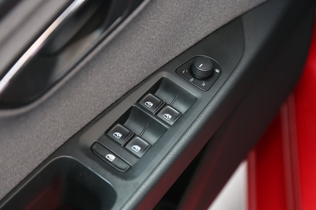 Seat Leon ST 1,6 TDI 115hk Style Kombi Motorv Dragkrok 2019