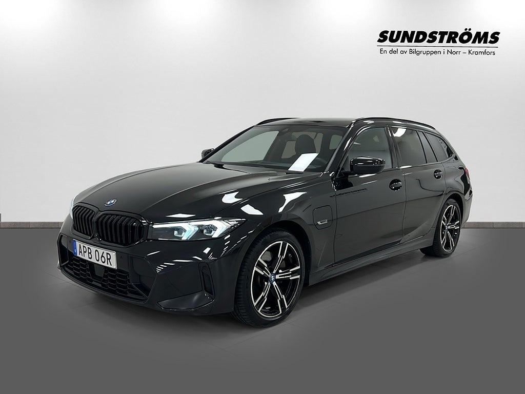 BMW 330e xDrive Touring Steptronic M Sport Drag V-hjul (MOMS) 