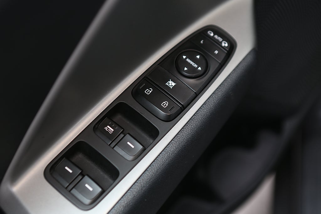 Kia Niro P-HEV 141hk Advance Aut Extraljusramp Motorv 2019