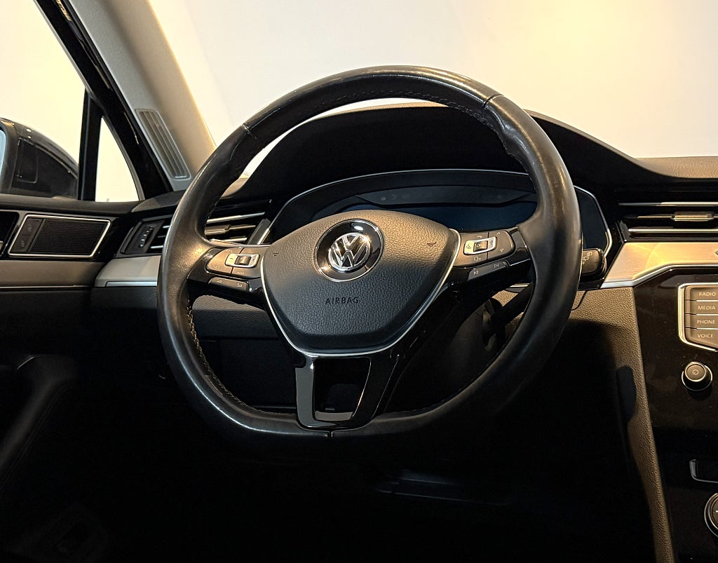 Volkswagen Passat Sportscombi 2.0 TDI DPF SCR BMT 4Motion GT COCKPIT VÄRM