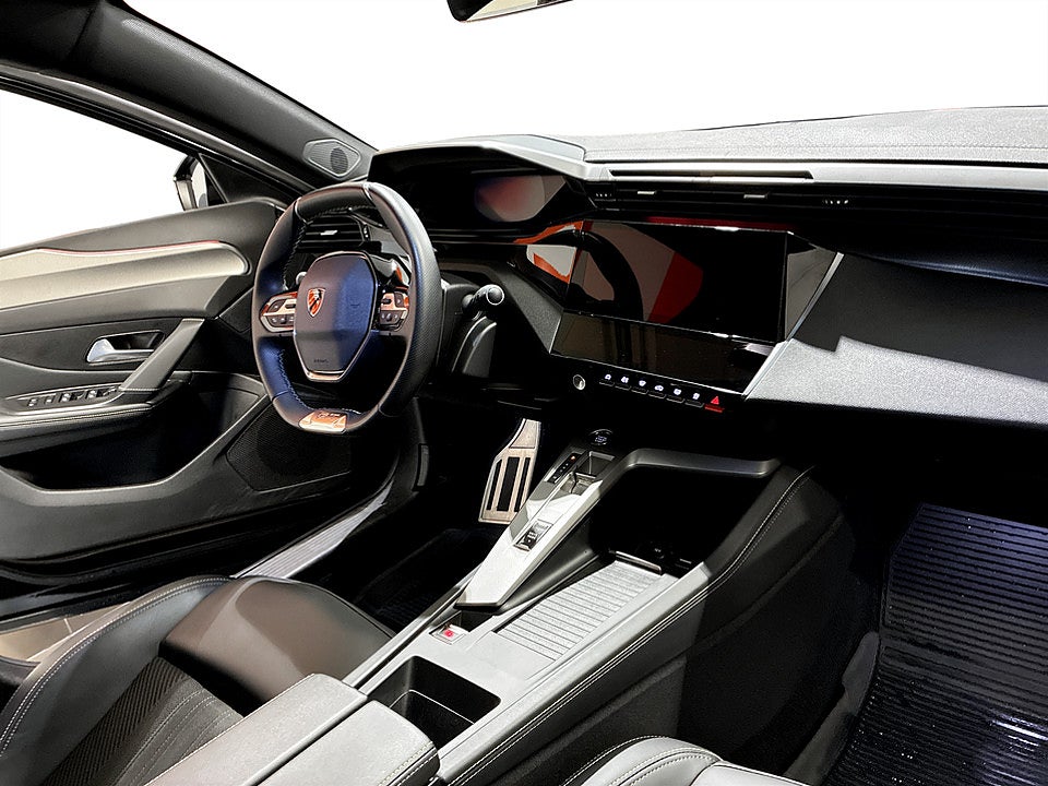 Bild på Peugeot 408 GT 1.2 PT 130hk Aut B-KAMERA CARPLAY