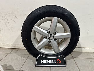 Volkswagen Golf 5-dörrar 1.0 TSI Kamera Drag Extraljus Mvärm S/V-hjul – bild 17