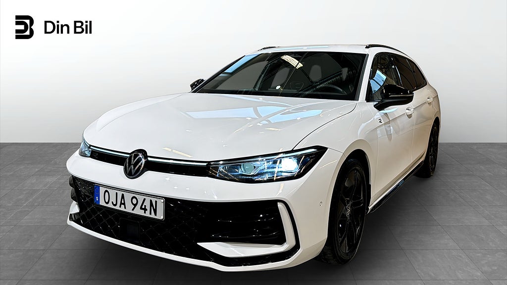 Volkswagen Passat Sportscombi R-Line Black TDI193 DSG 4M Drag