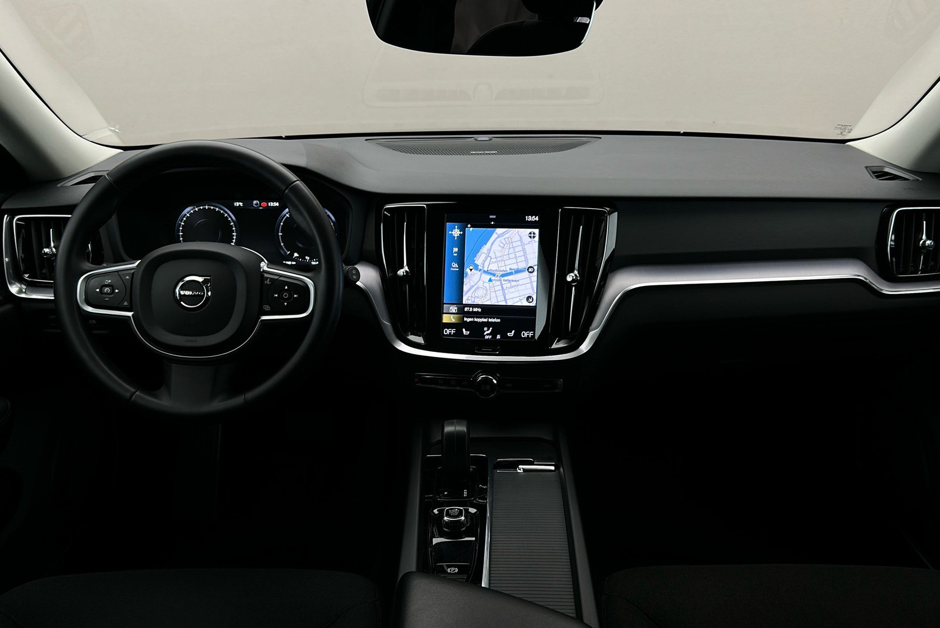 Volvo V60 B4 197hk Momentum Adv 2022, bild 6/10
