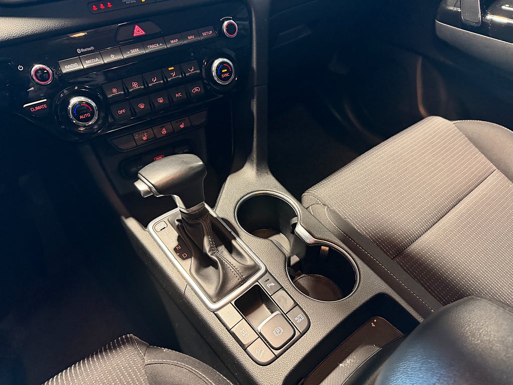 Kia Sportage 1.6 T-GDI 177hk AWD DCT Advance |Navi|Kamera| 2020