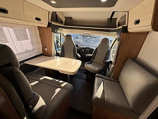 Husbil-halvintegrerad Sun Living S75 SL AUT 17 av 22