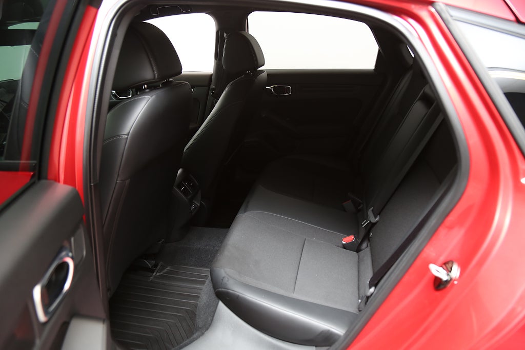 Honda Civic e:HEV e-CVT Sport 184hk Navi Serviceavtal Dragkrok 2023