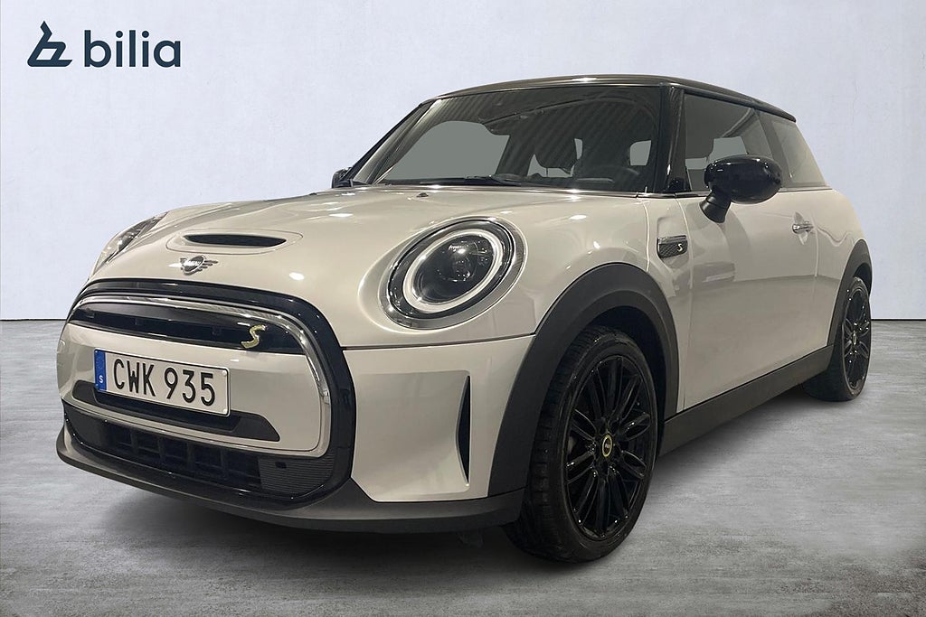 MINI Cooper SE | Classic Trim | Värmare | CarPlay | Navi | Service