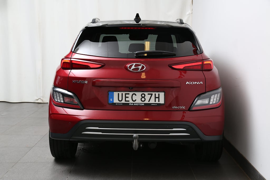 Hyundai Kona 64 kWh Essential 204hk Två-tons Lack Drag Nybilsgaranti 2022