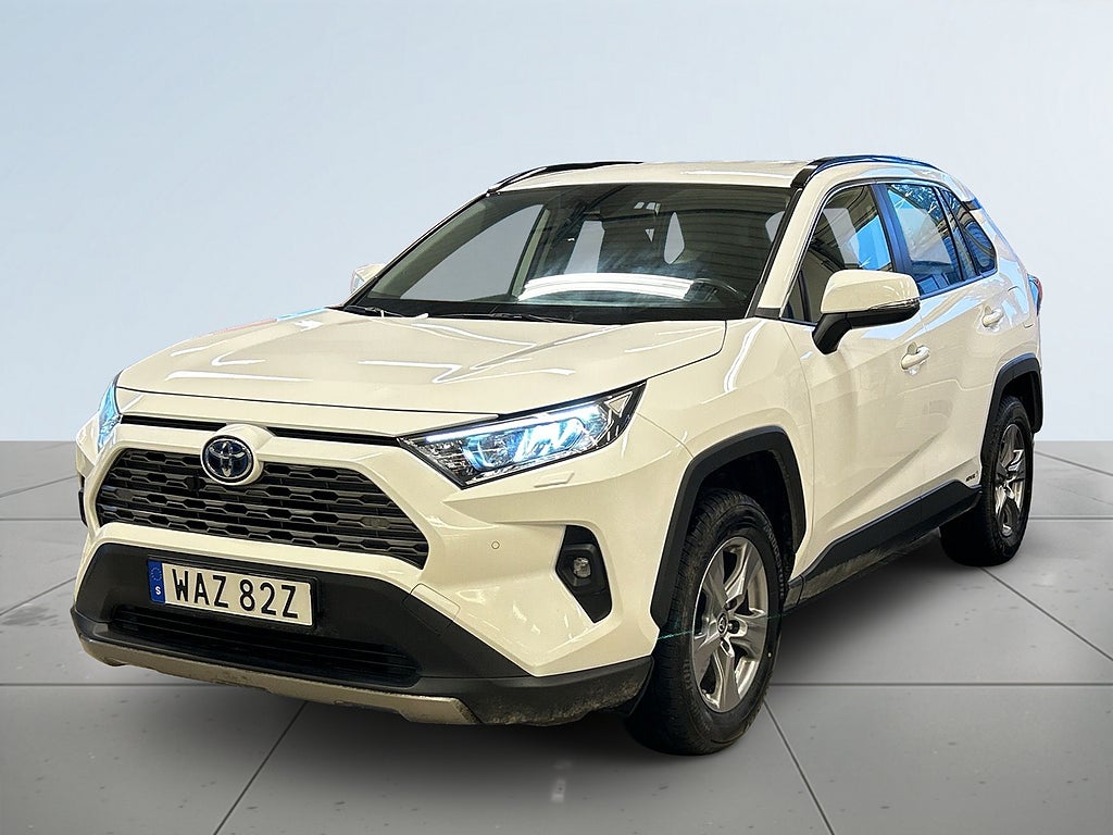 Toyota RAV4 Hybrid AWD MOMS/SoV-Däck/Drag/Adap Fart/Rattvärm/Kamera
