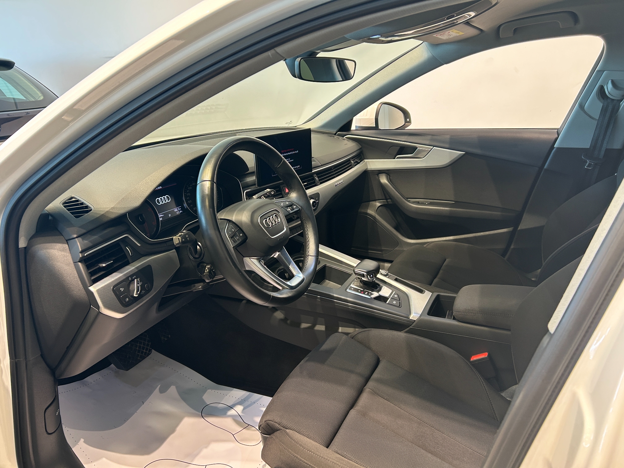 Audi A4 40 TDI quattro 2022, kuva 5/45