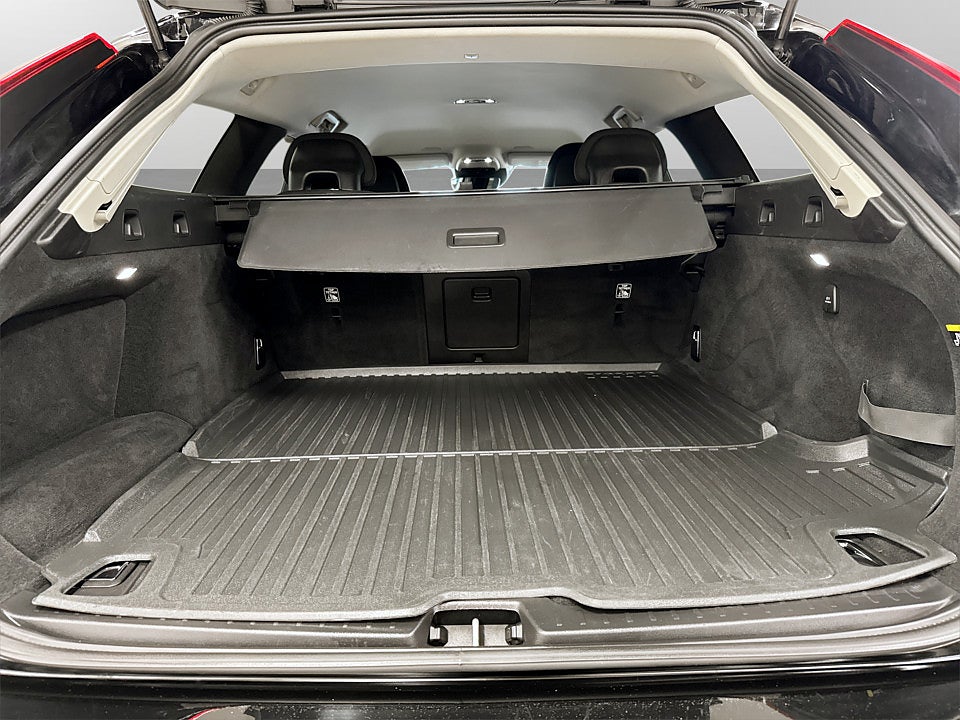 Bild på Volvo V90 Business D3 Geartronic 150hk Aut P-SENSORER NAVI
