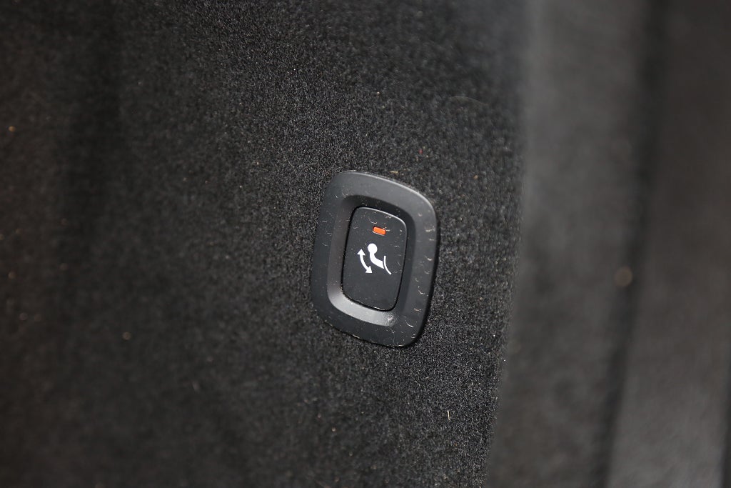 Volvo V60 Cross Country D4 190hk Edition AWD Aut BLIS Kamera VOC Dragk 2020