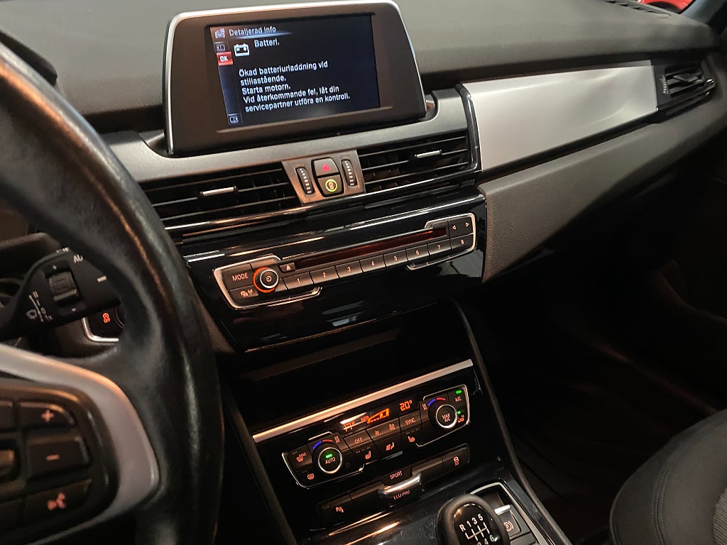 BMW 218i 2016 - miniatyr 21