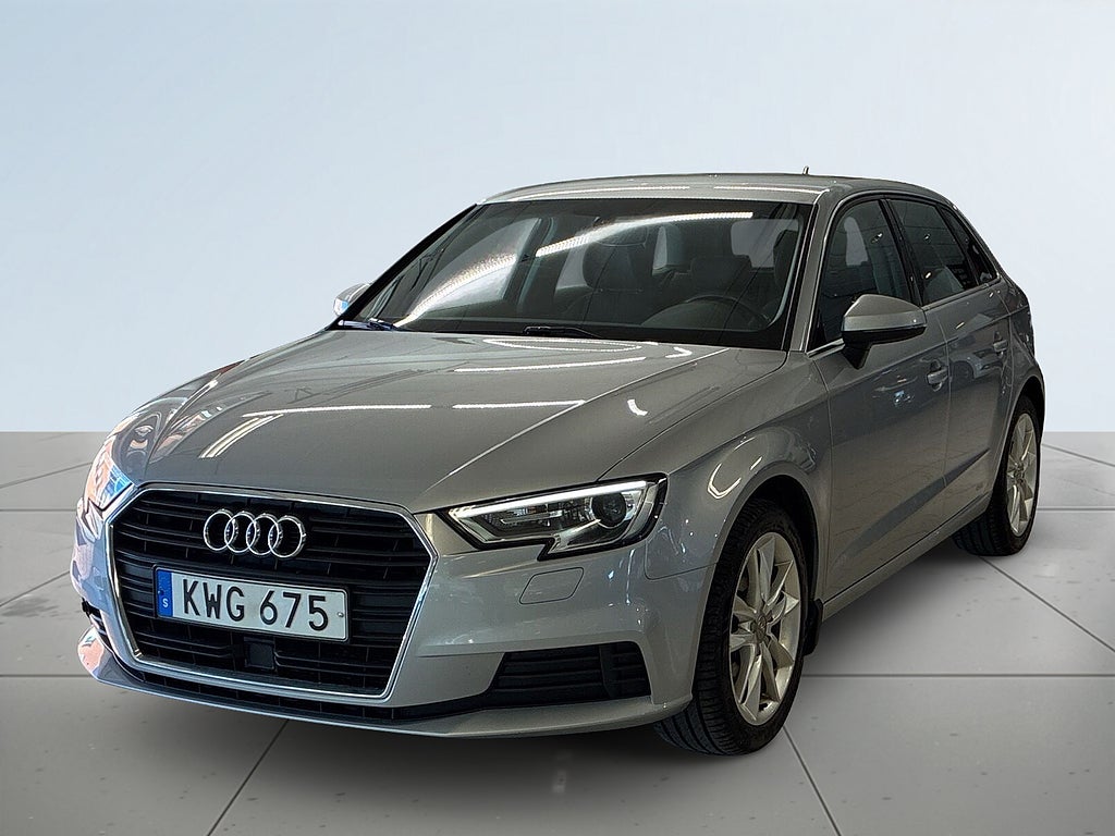 Audi A3 Sportback 1.0 Comfort Mvärmare Farthållare Psens S&V
