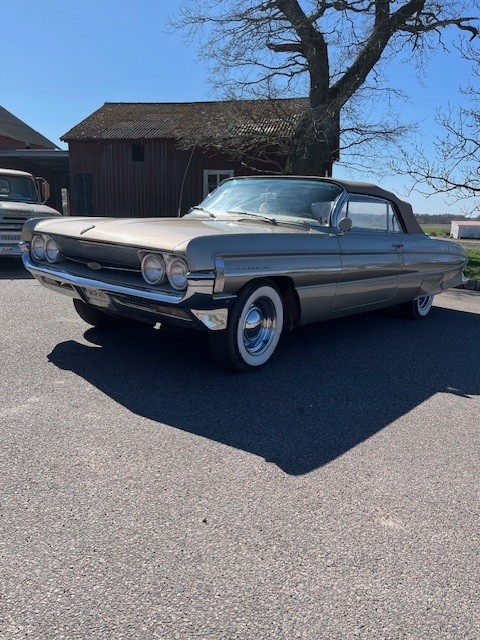 Oldsmobile Dynamic 88 1961, bild 6/29