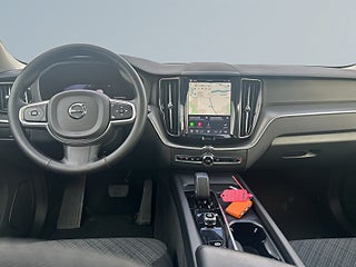 Volvo XC60 T6 Plug-In AWD MOMS BKamera Pano Navi Värmare S&V-däck – bild 8