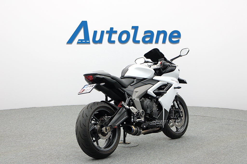 Triumph Daytona 660 *Black Widow Helsystem Quickshifter