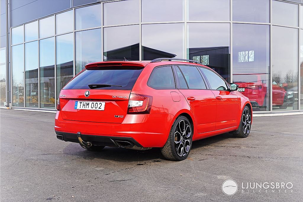 Skoda Octavia RS 2.0 TSI 245 hk / Drag / Canton / Kamera
