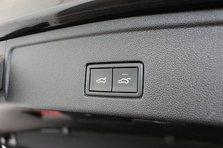 SUV Volkswagen Touareg 8 av 30