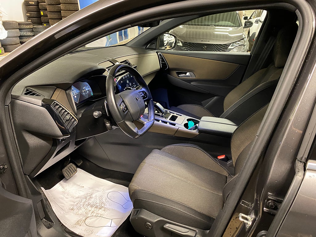 Bild på DS 7 Crossback Prestige 1.6 PT 180hk AUT