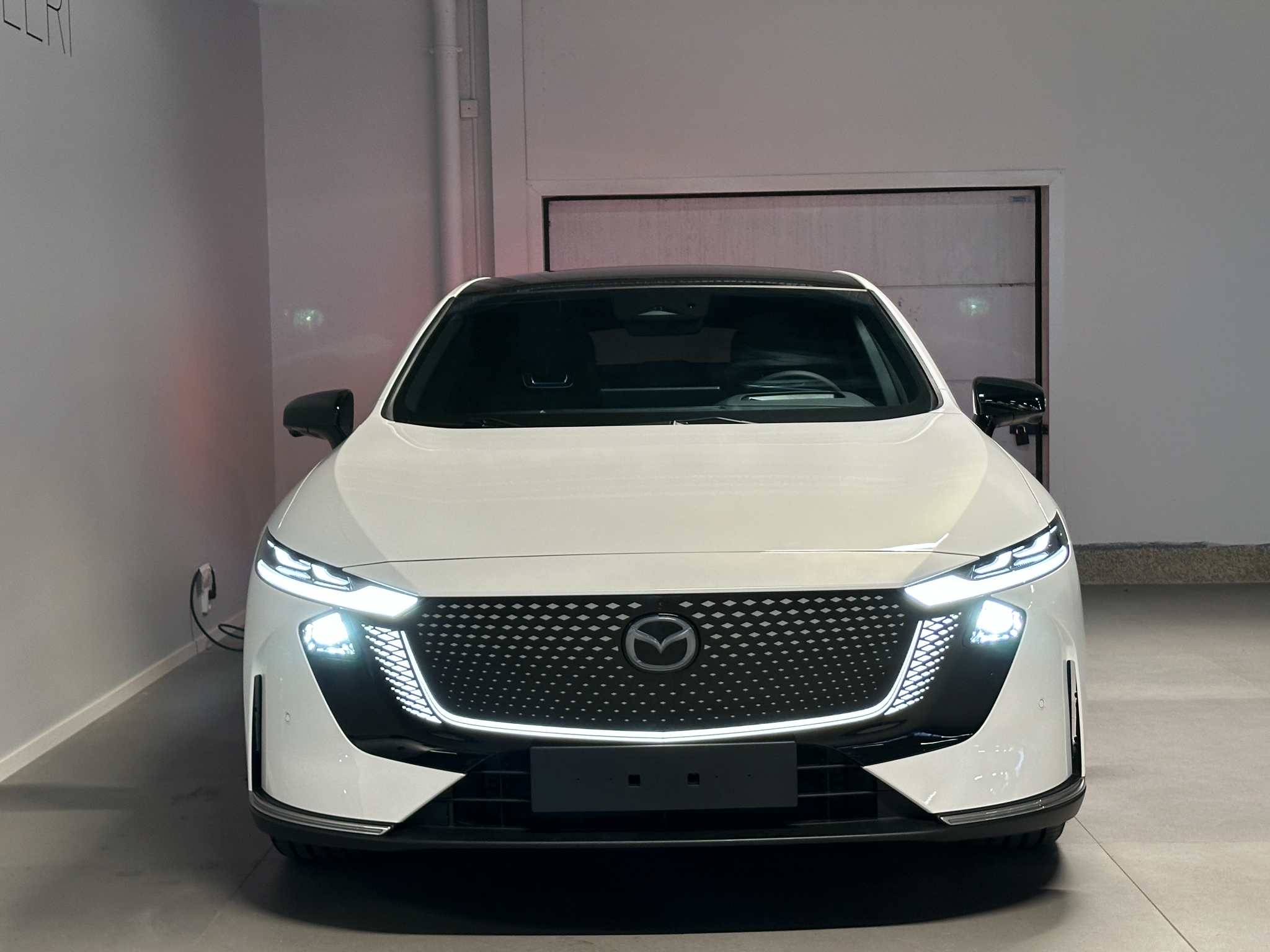 Mazda 6e EV 258 hk 68,8 kWh Takumi 2026, bild 5/40