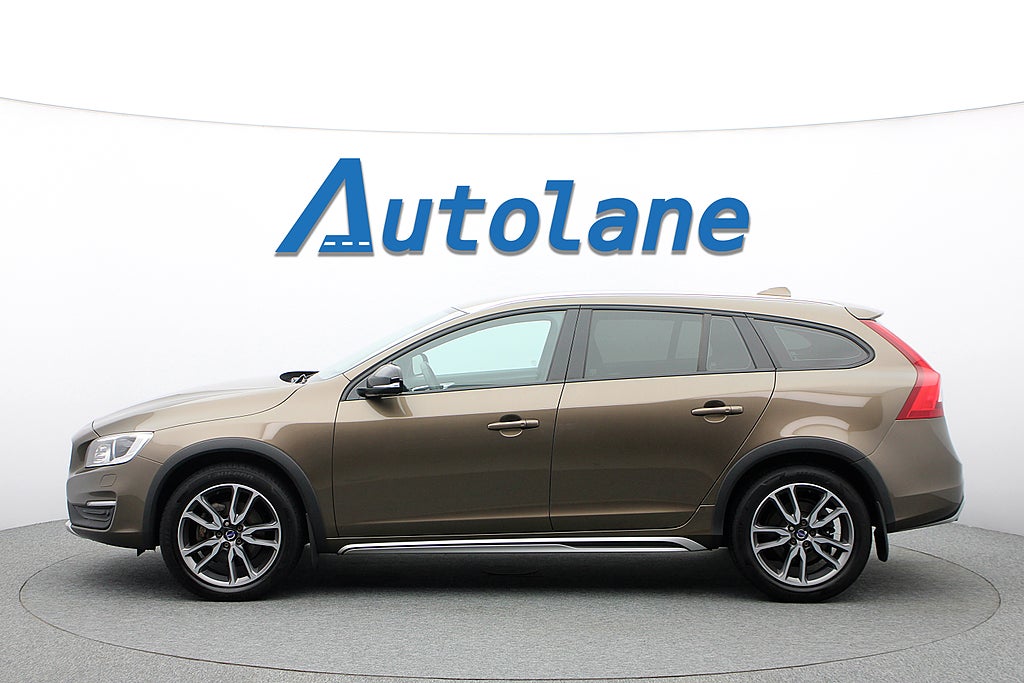 Volvo V60 Cross Country D4 AWD Summum, Kamera, Drag, Värmare, Keyless